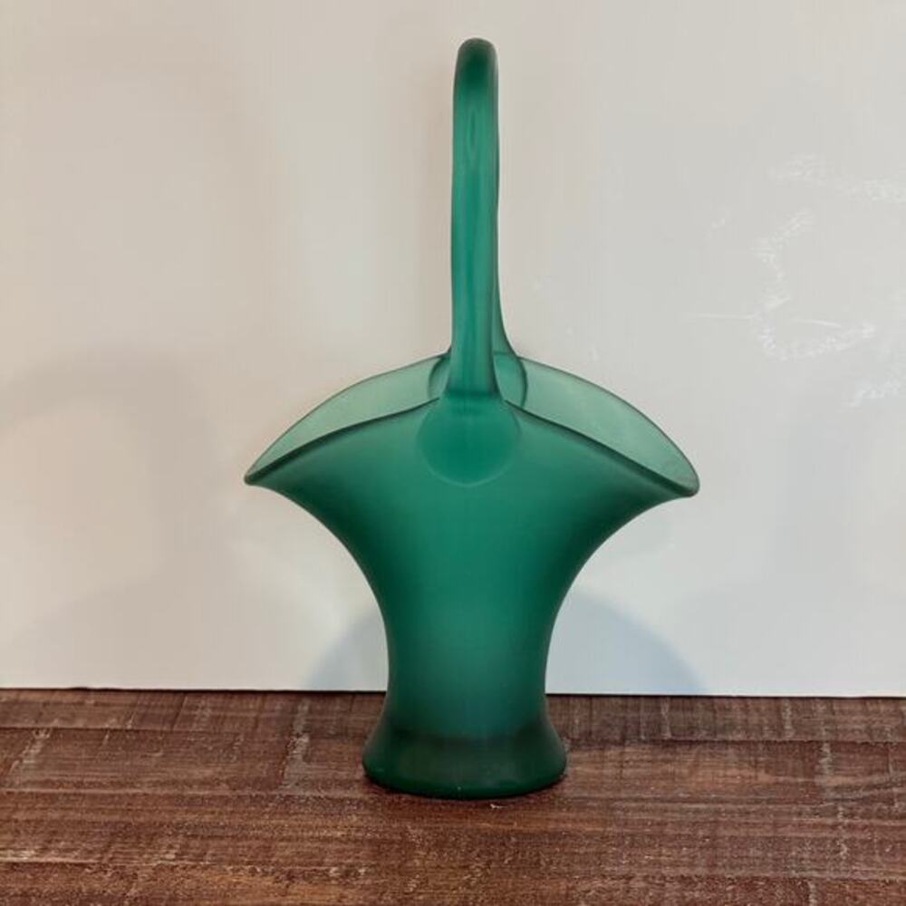 Vintage Tiffin #9574 Emerald Green Satin Uranium‎ Glass Basket Glows UV Reactive